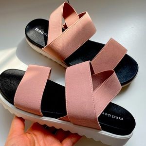 Steve Madden women strappy sandals size 6.5 color rose water